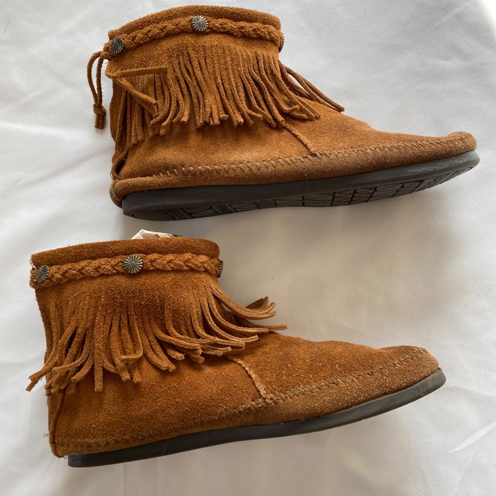 Minnetonka Back Zip Hardsole Boot size 8.5 - Picture 4 of 8